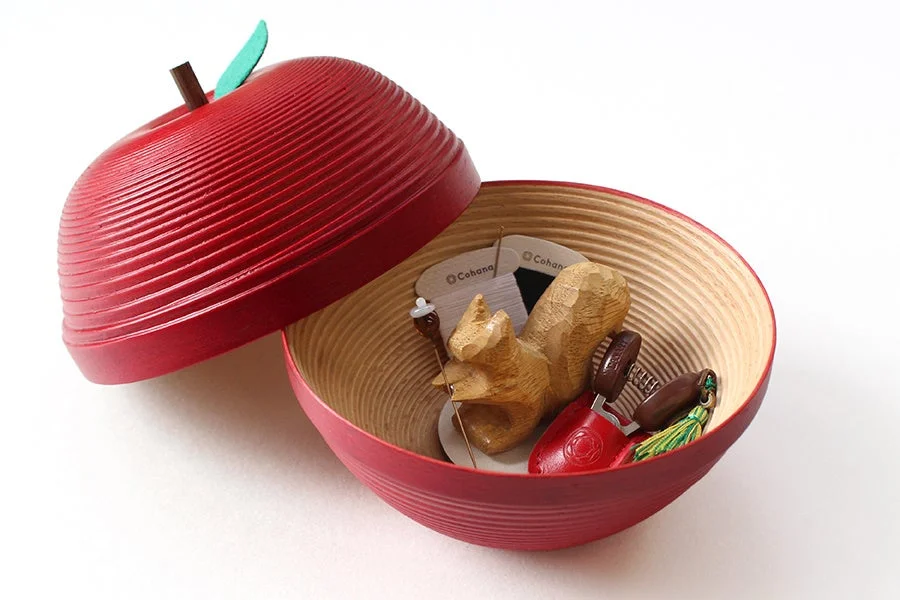 赤りんごの小物入れ