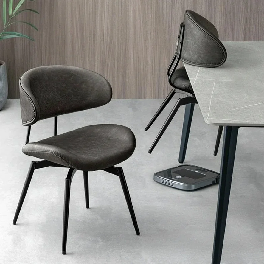 肘なし座面幅広タイプのモダンな空間