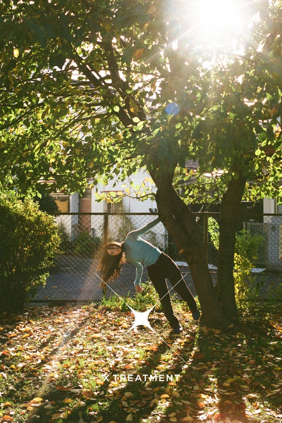 X TREATMENTと写真家・川島小鳥氏によるポートレート