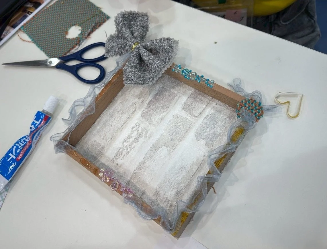 手芸を楽しむ様子