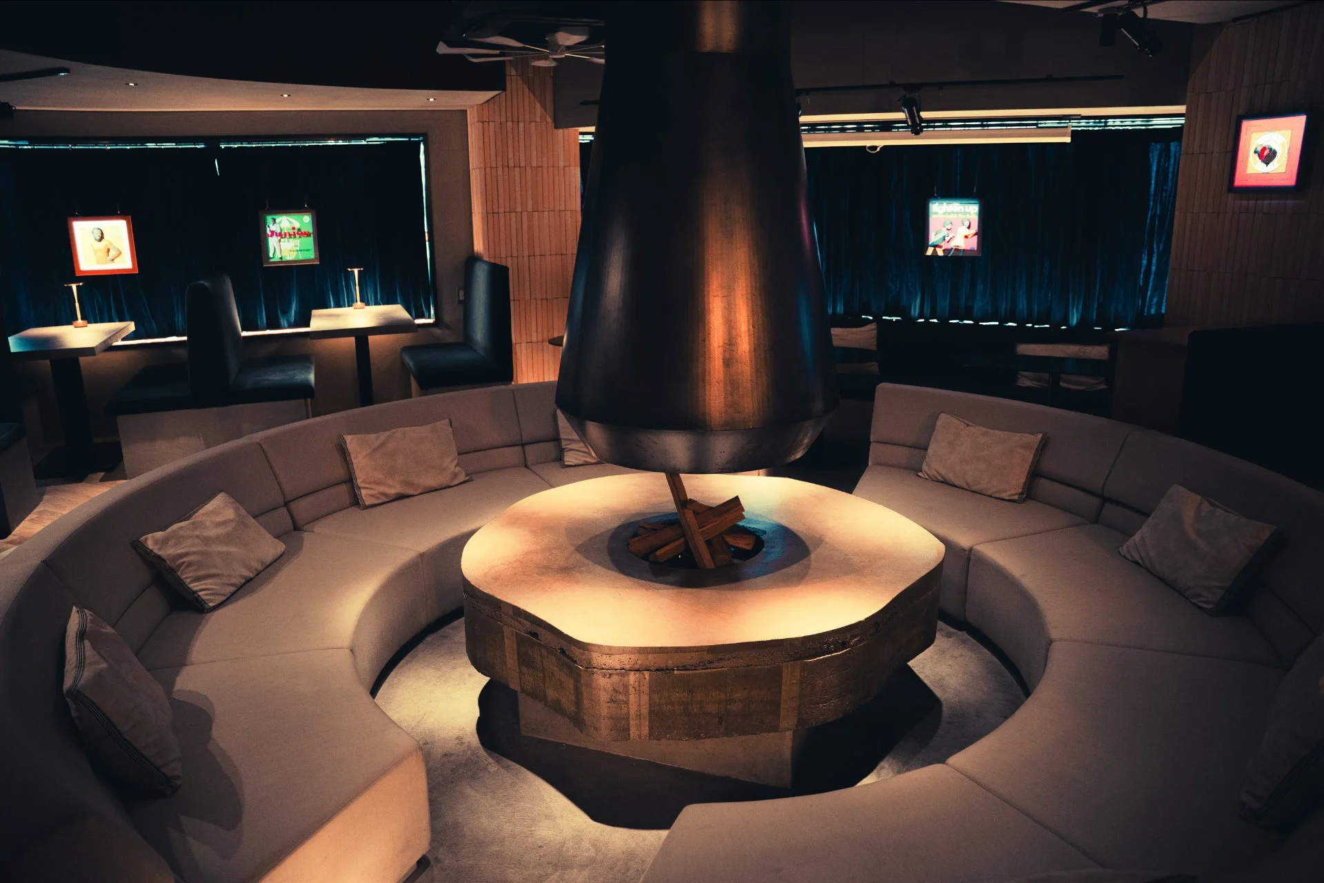 THE NEW NORMALの店内