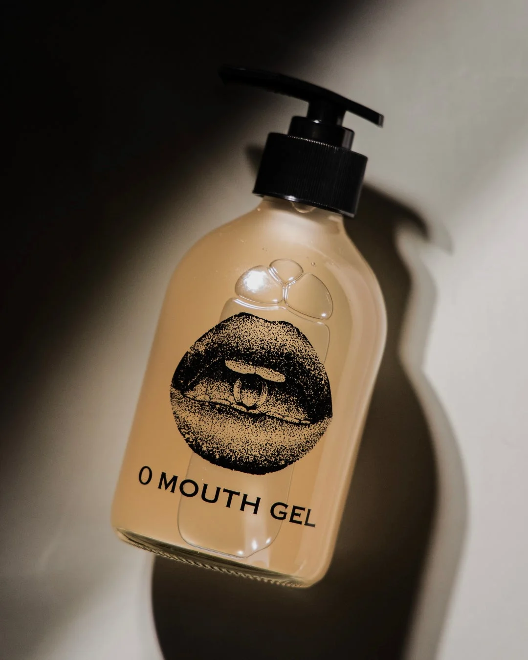 O MOUTH GELのボトル