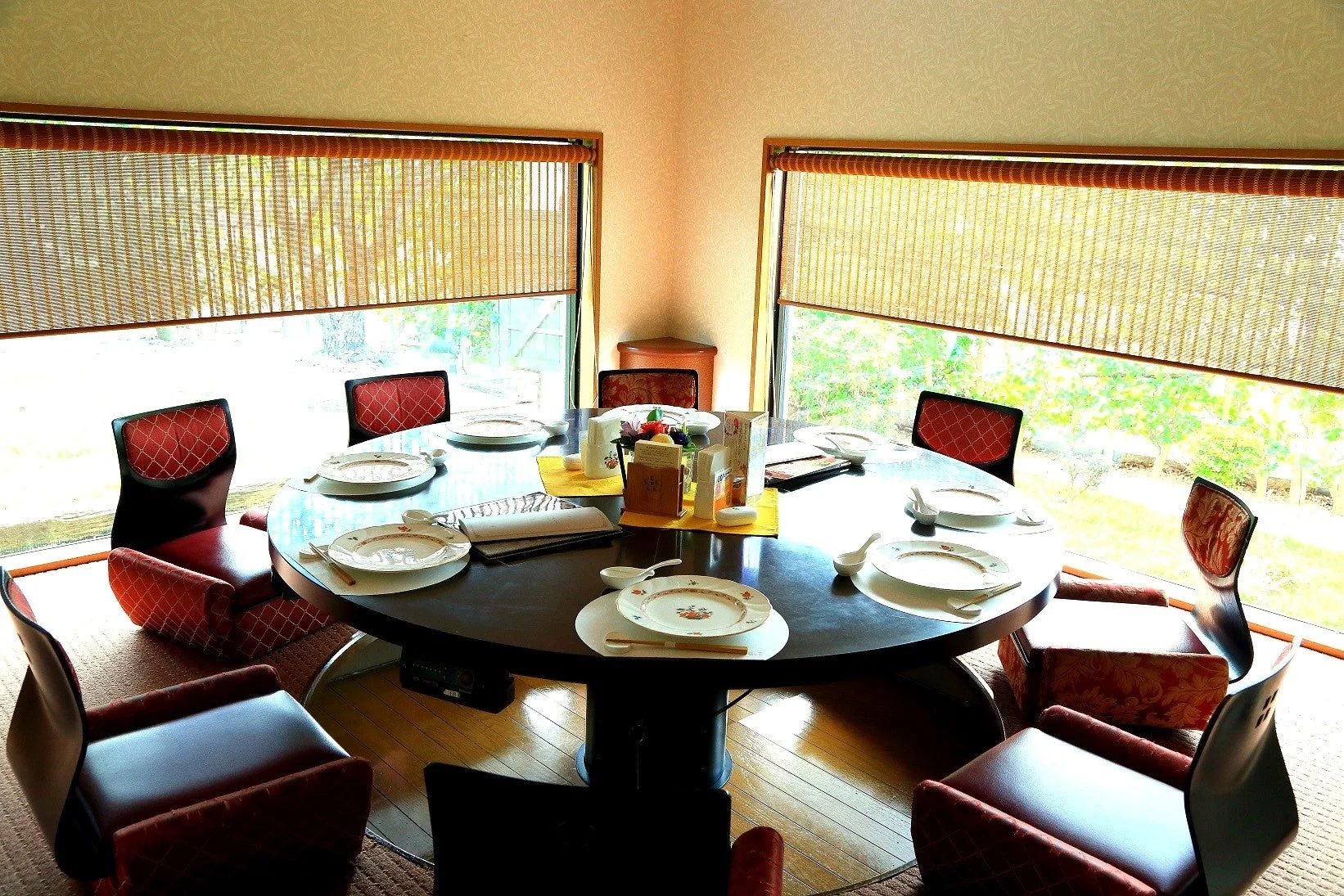 チャイナ梅の花 店内