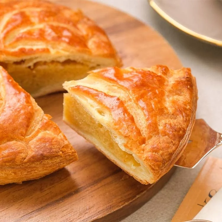 パイ,アップルパイ,洋菓子,デザート,焼き菓子,スイーツ,木製ボード,断面,フード,甘い