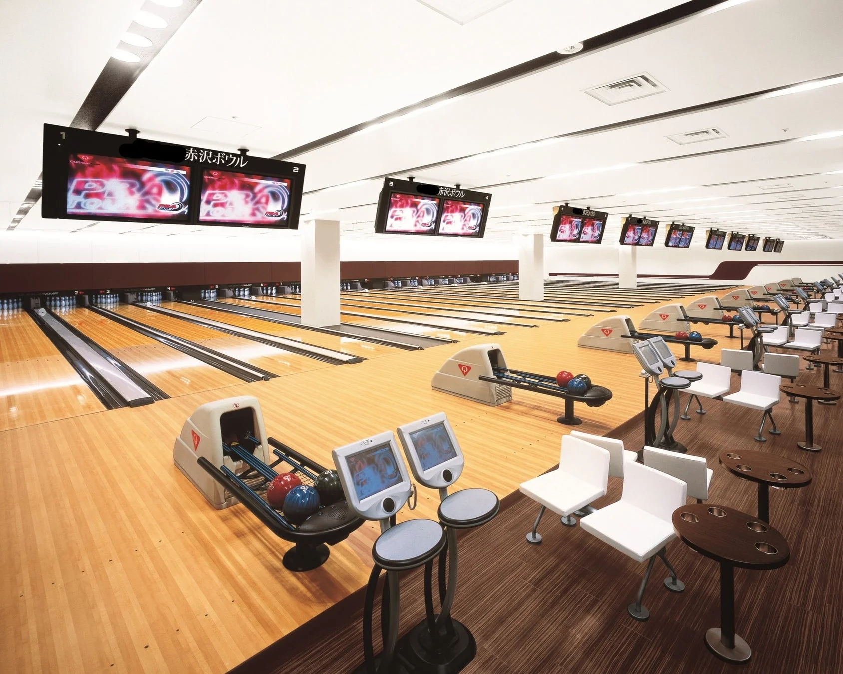 赤沢ボウルのボウリングレーン