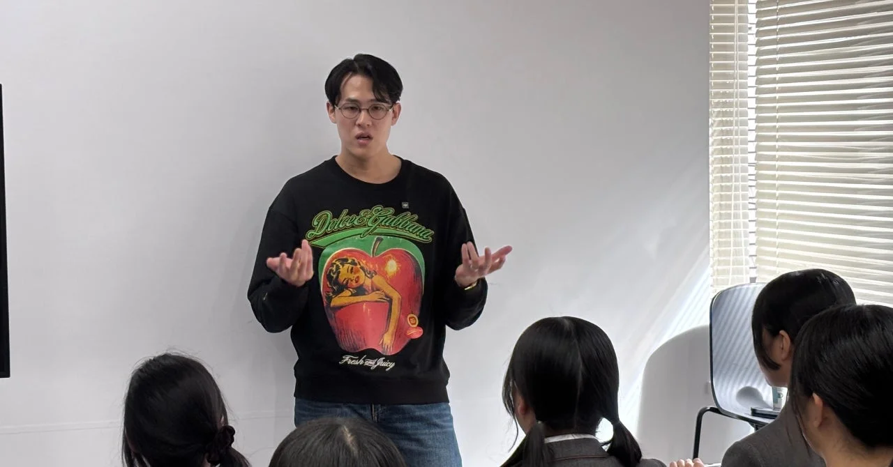 講演中の大林代表