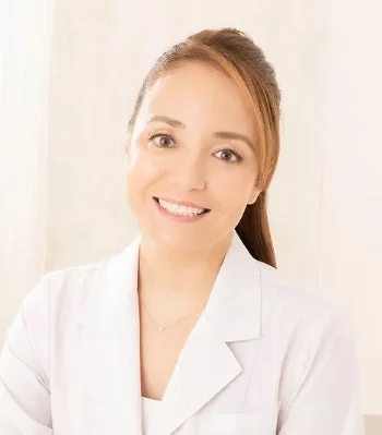 石原新菜先生のポートレート