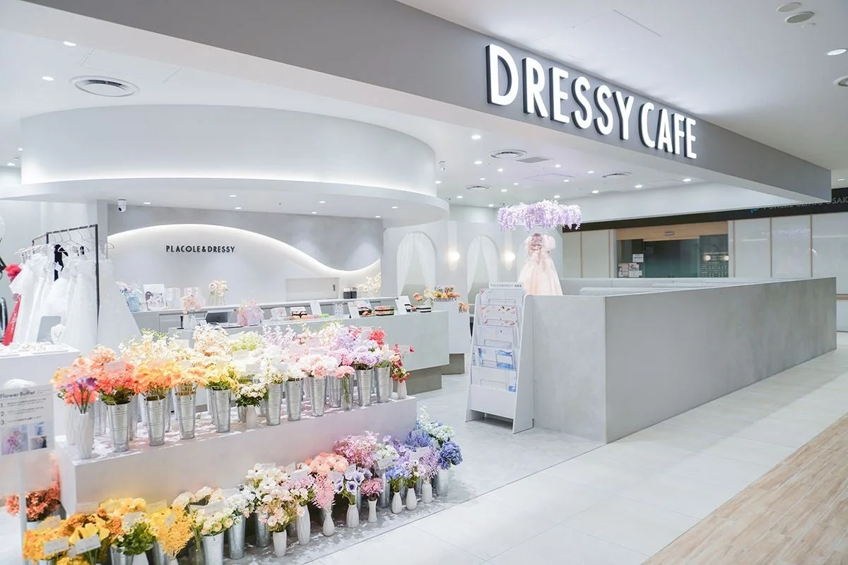 DRESSY CAFE店内