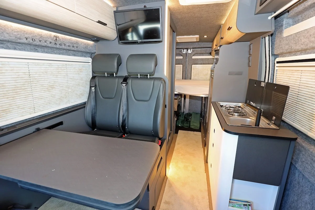 DA VINCIのモダンな内装