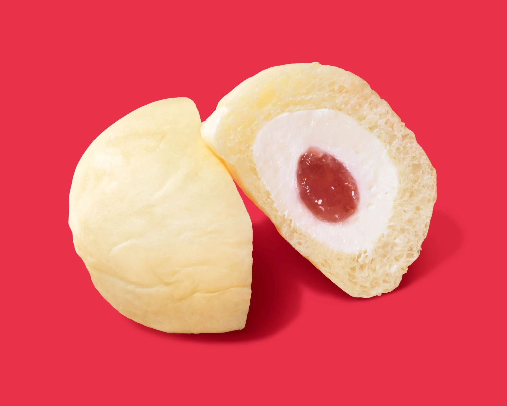 八天堂 冷やして食べる白いくりーむパン 福岡あまおういちご