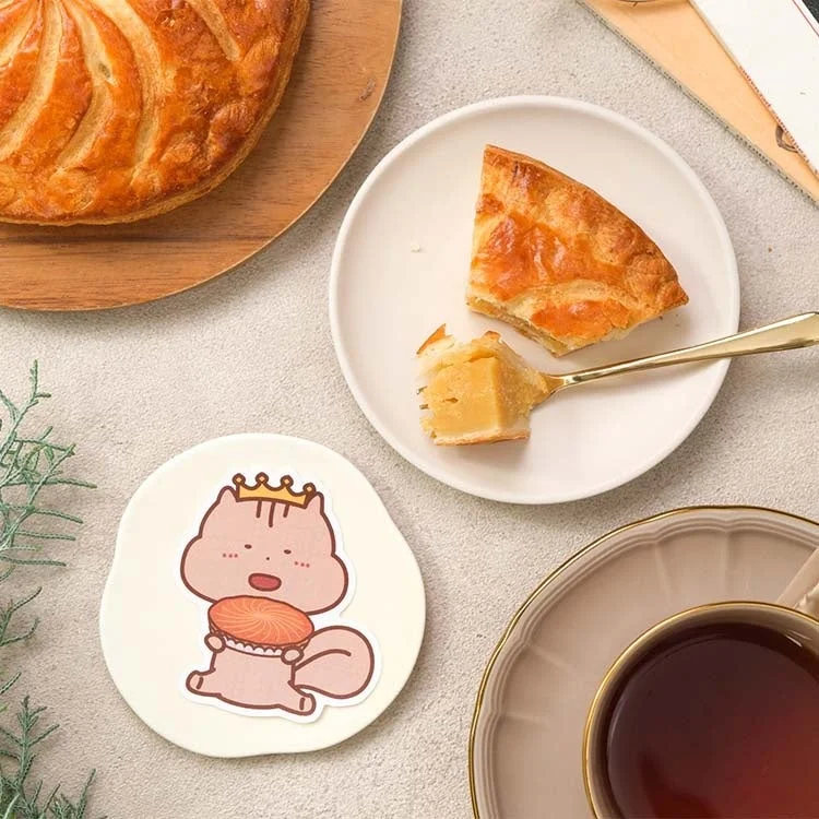 パイ,ガレットデロワ,アップルパイ,デザート,ティータイム,スイーツ,食べ物,リス,コースター,紅茶,おやつ,洋菓子