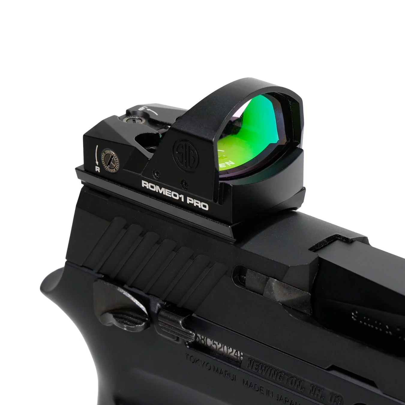 SIG SAUER ROMEO1 PROが装着されたピストル