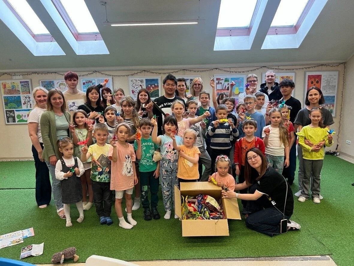 ポーランドのクラクフでウクライナ難民支援施設を慰問