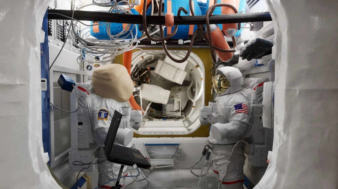 宇宙ステーション内部を模した空間で、宇宙飛行士マネキンが配置