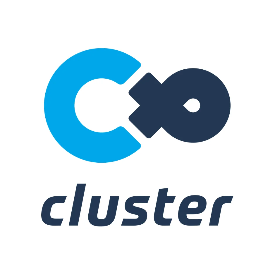 青と濃い青の抽象的なシンボルマークと「cluster」という文字が配置されたロゴ画像です。企業のブランドアイデンティティを示すデザインで、仮想空間サービスなどを連想させます。