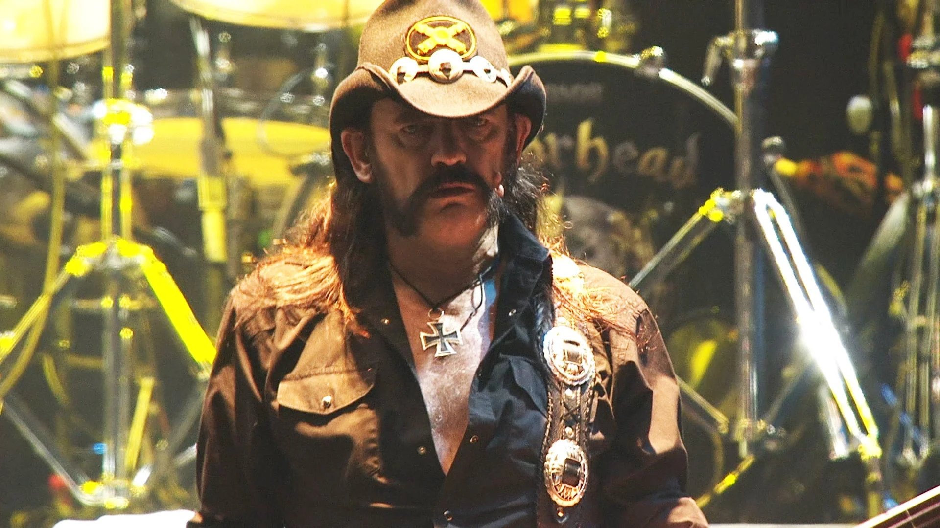 ステージ上のレミー・キルミスター