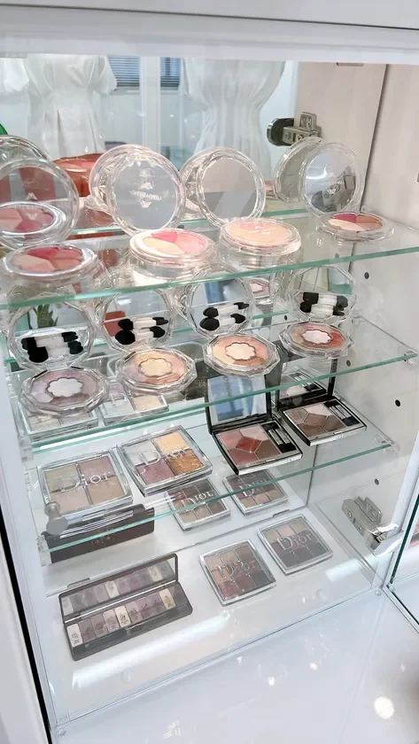 Diorコスメのディスプレイ