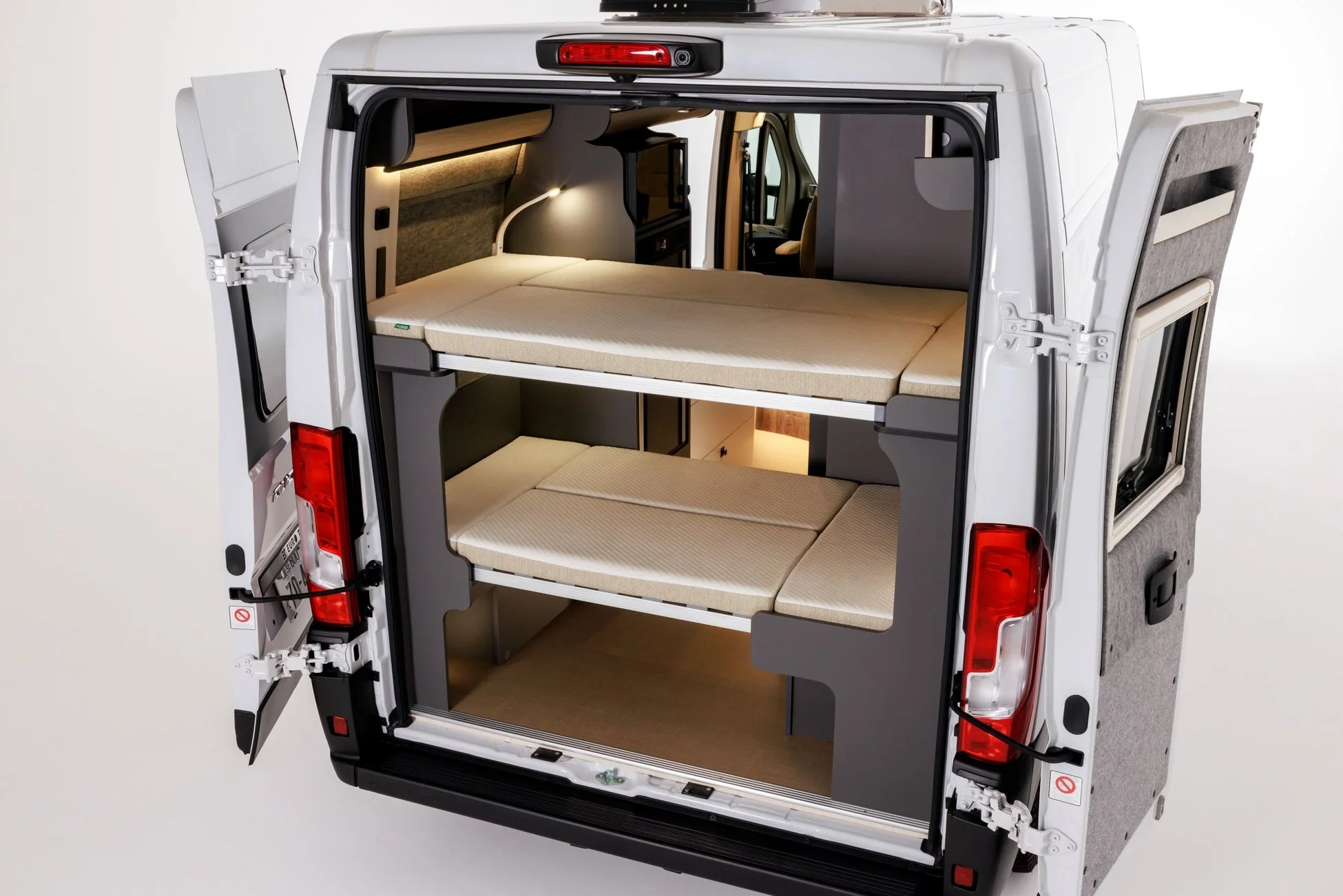 DA VINCIのコンパクトな二段ベッド