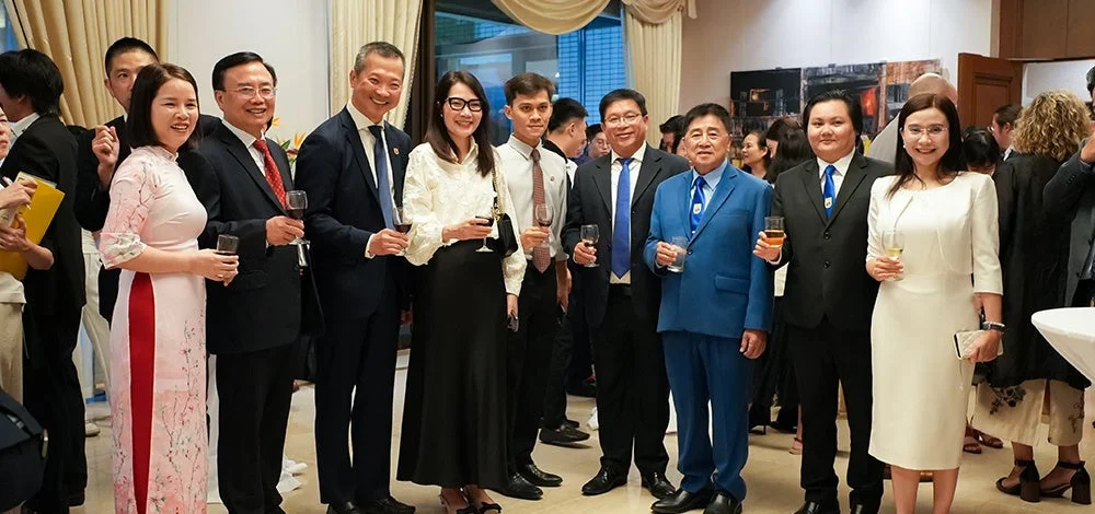 発足式レセプションの様子