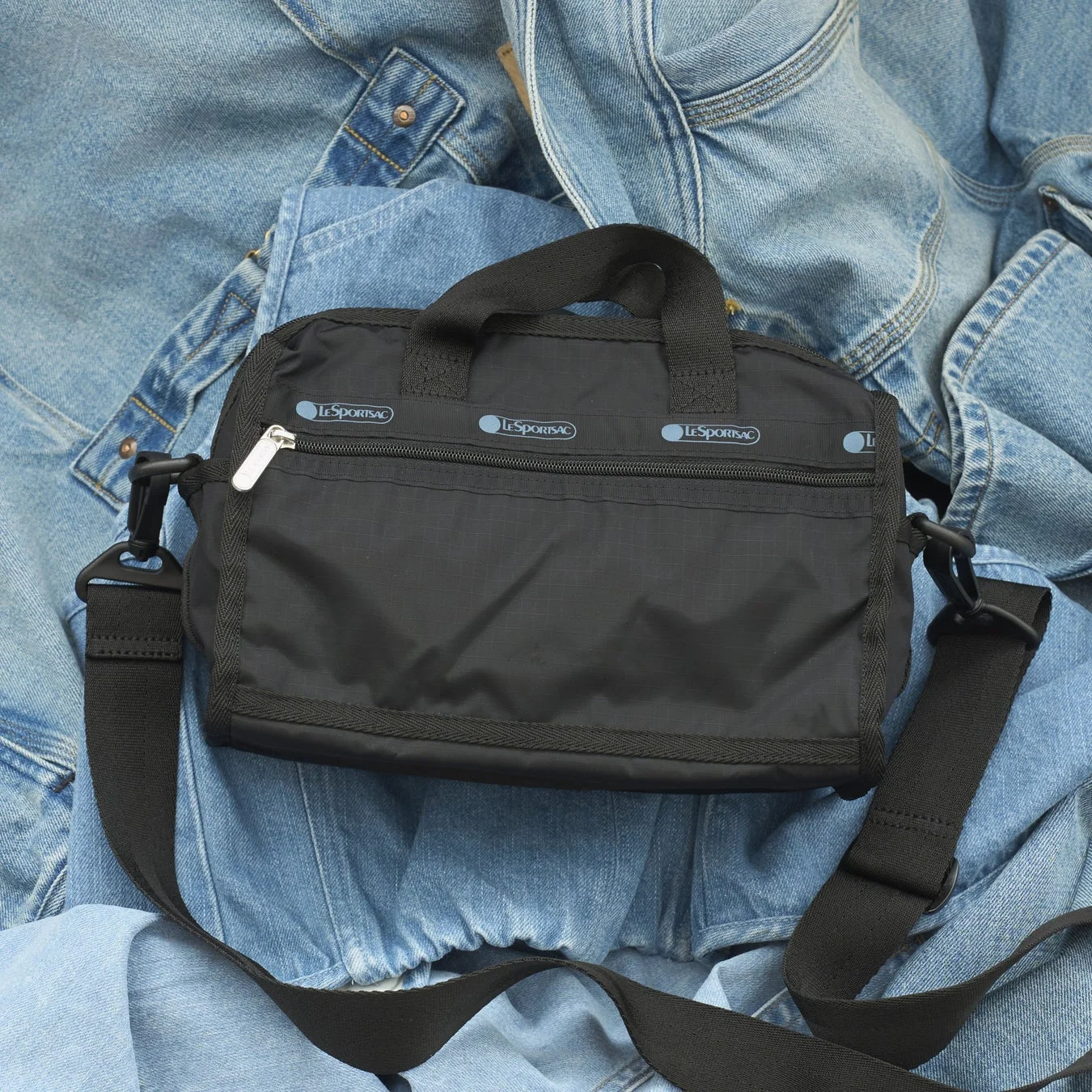 LeSportsac BLACK×DENIM BLUE ショルダーバッグ