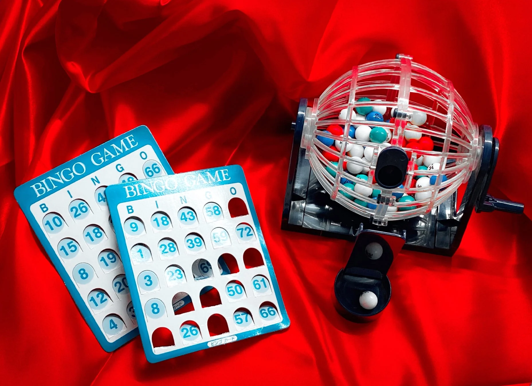 BINGO GAME BINGO 10 26 15 18 8 12 4 BINGO GAME BINGO 9 18 43 58 1 28 39 59 72 3 23 6 50 61 8 26 57 66 ビンゴカード