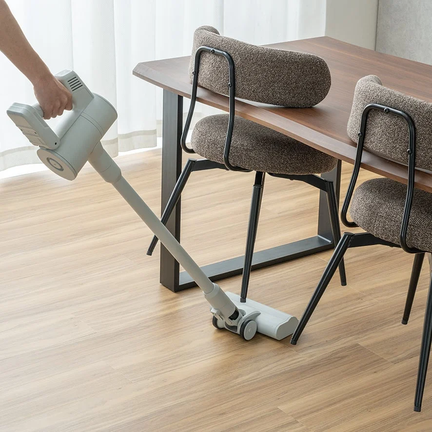 コードレス掃除機での掃除も楽々