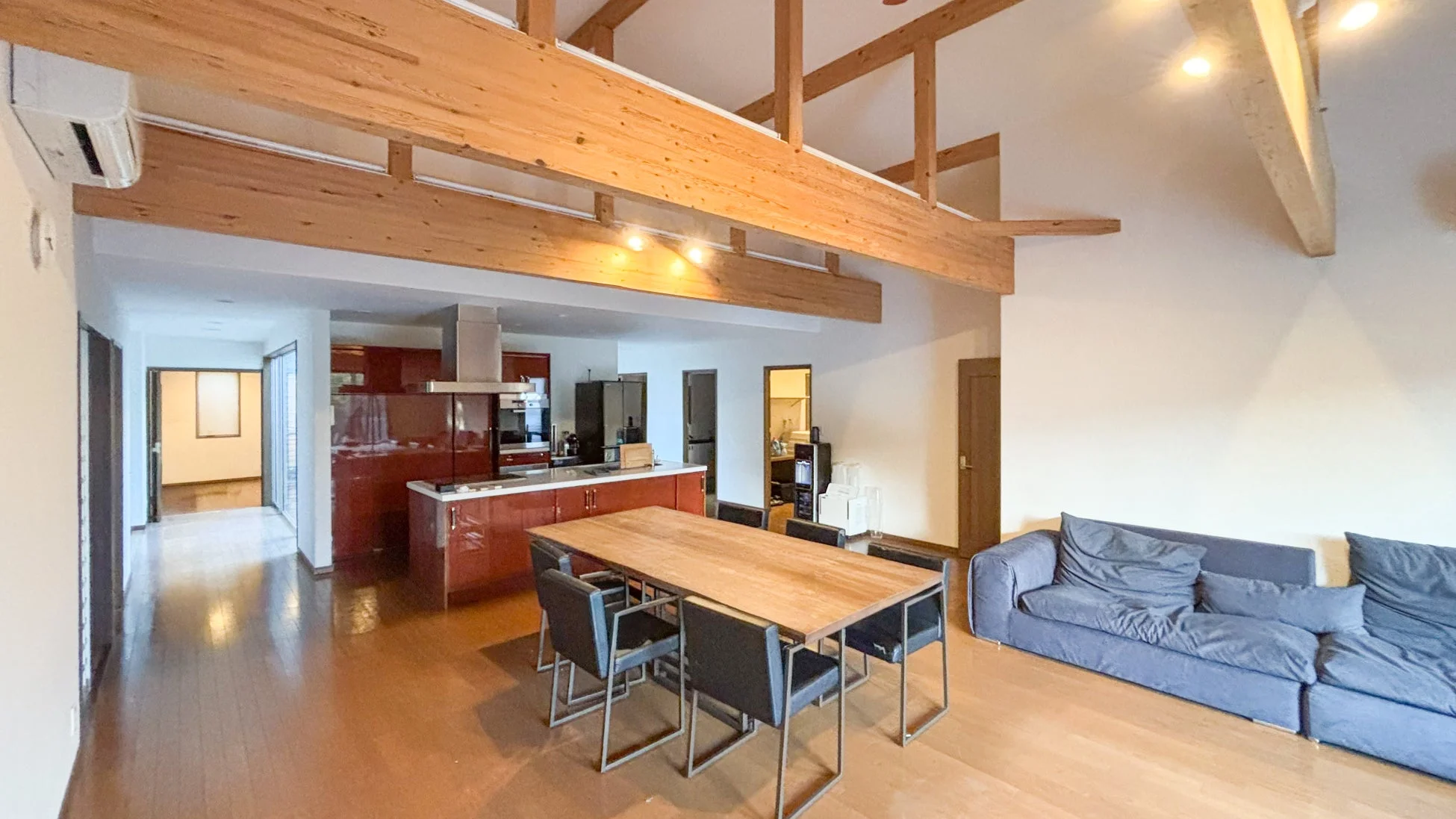 リビングダイニング