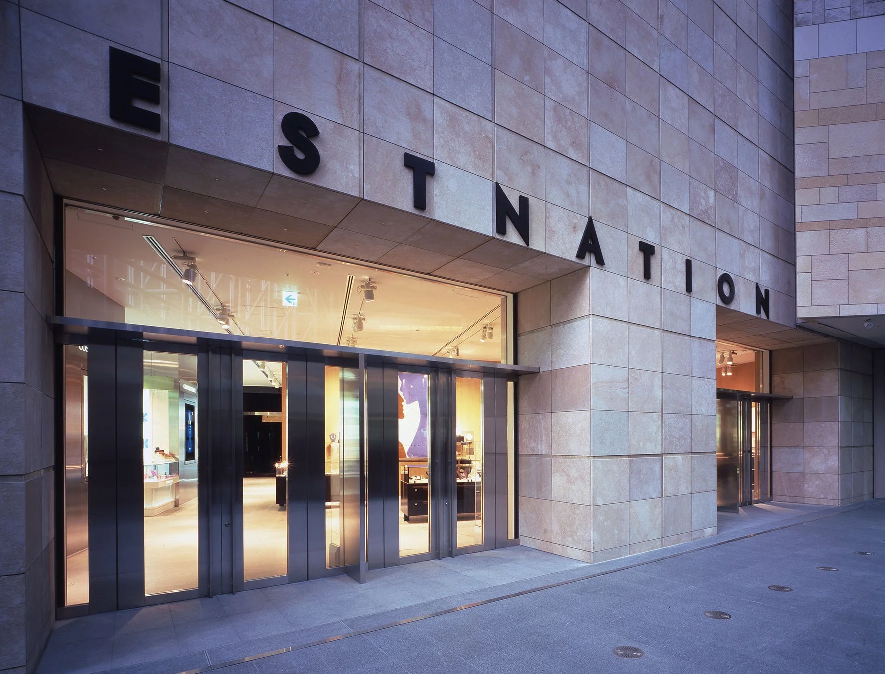 ESTNATION六本木ヒルズ店の外観