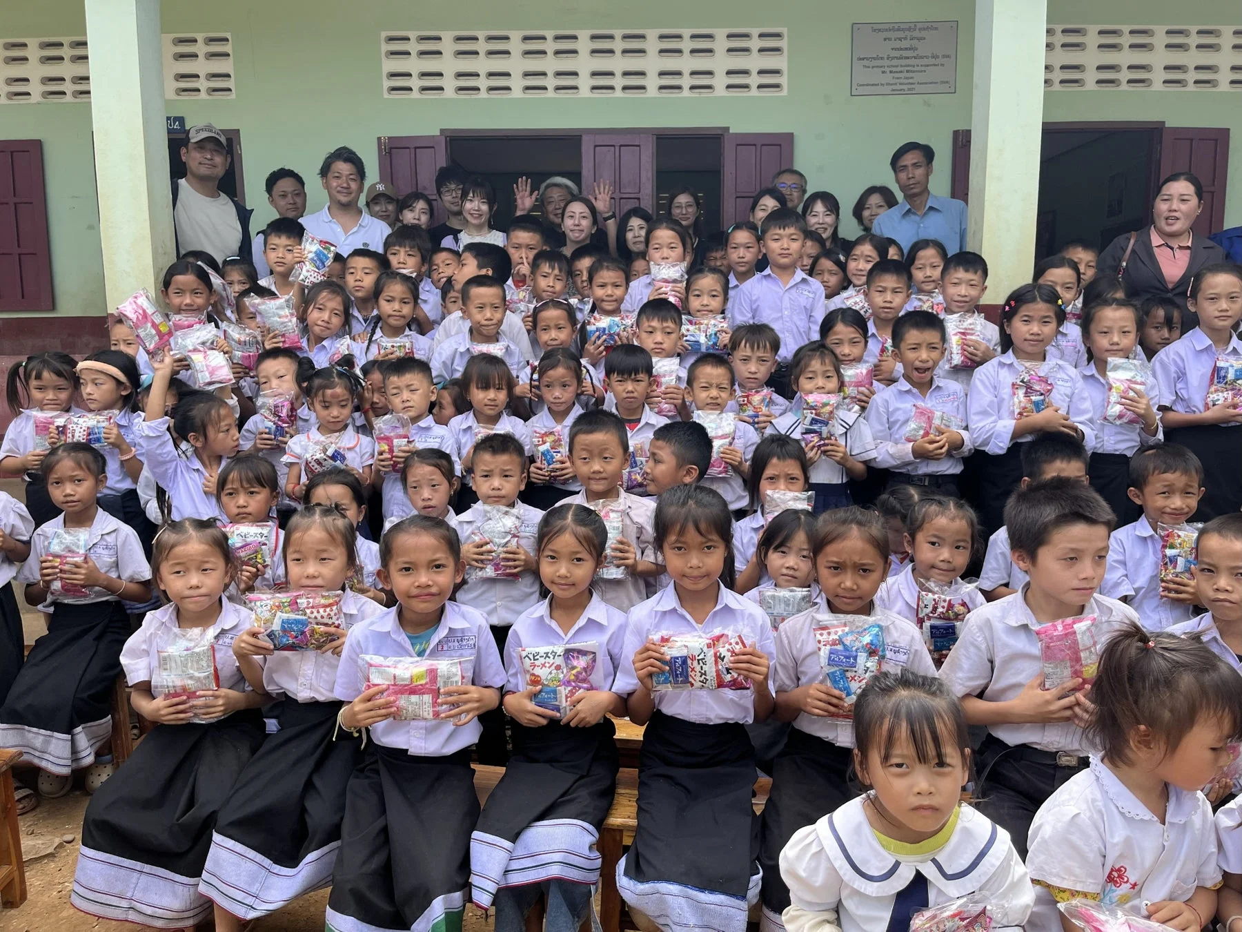 ラオス ルアンパバーン 小学校視察