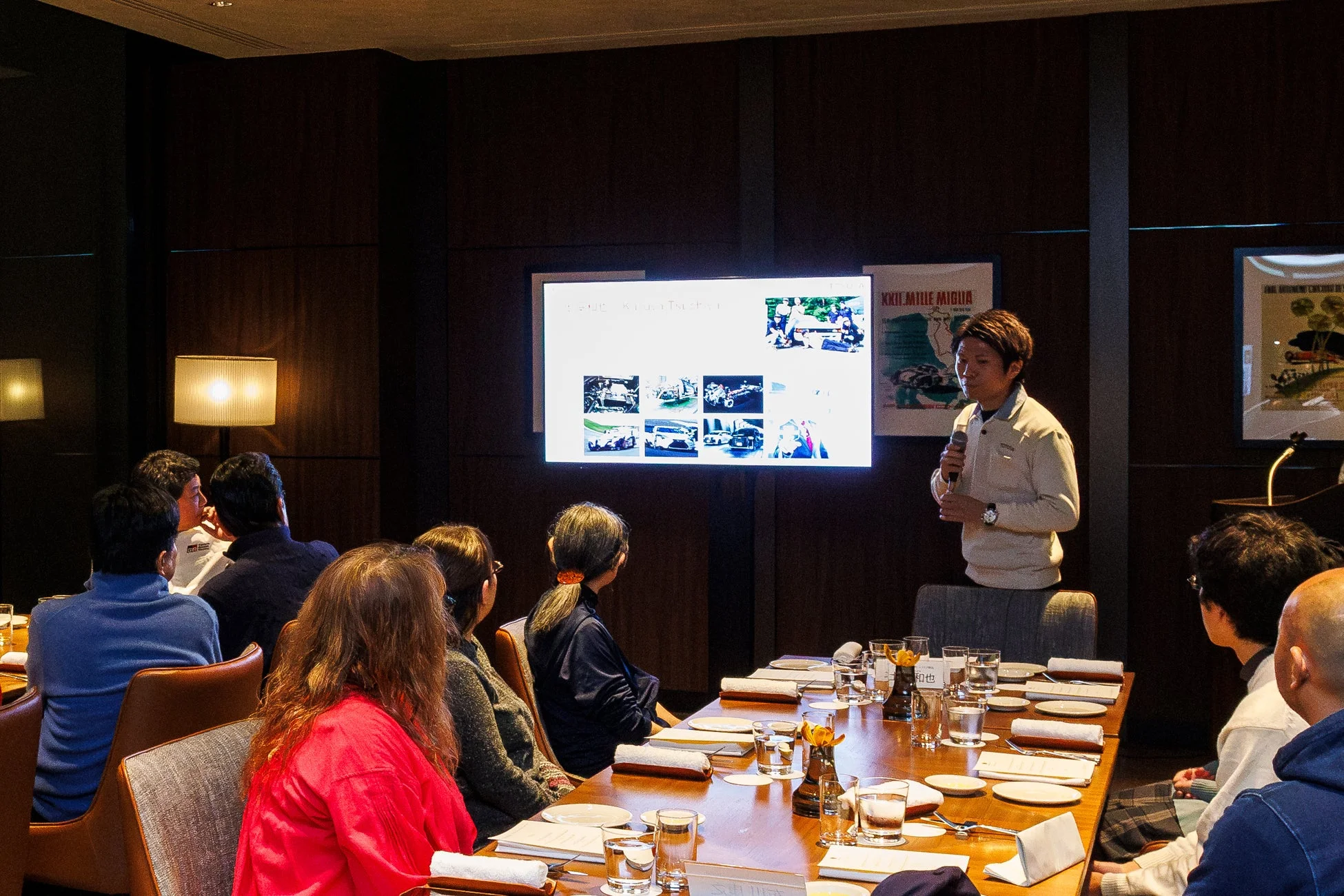 懇親ランチの様子