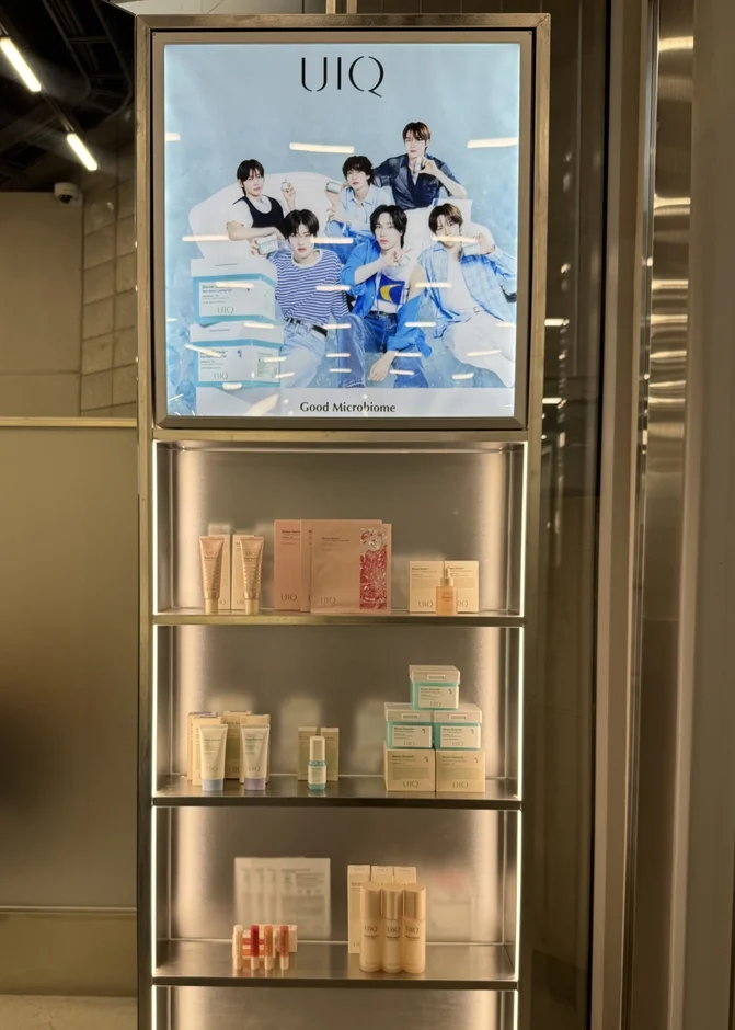 UIQ製品の店頭ディスプレイ