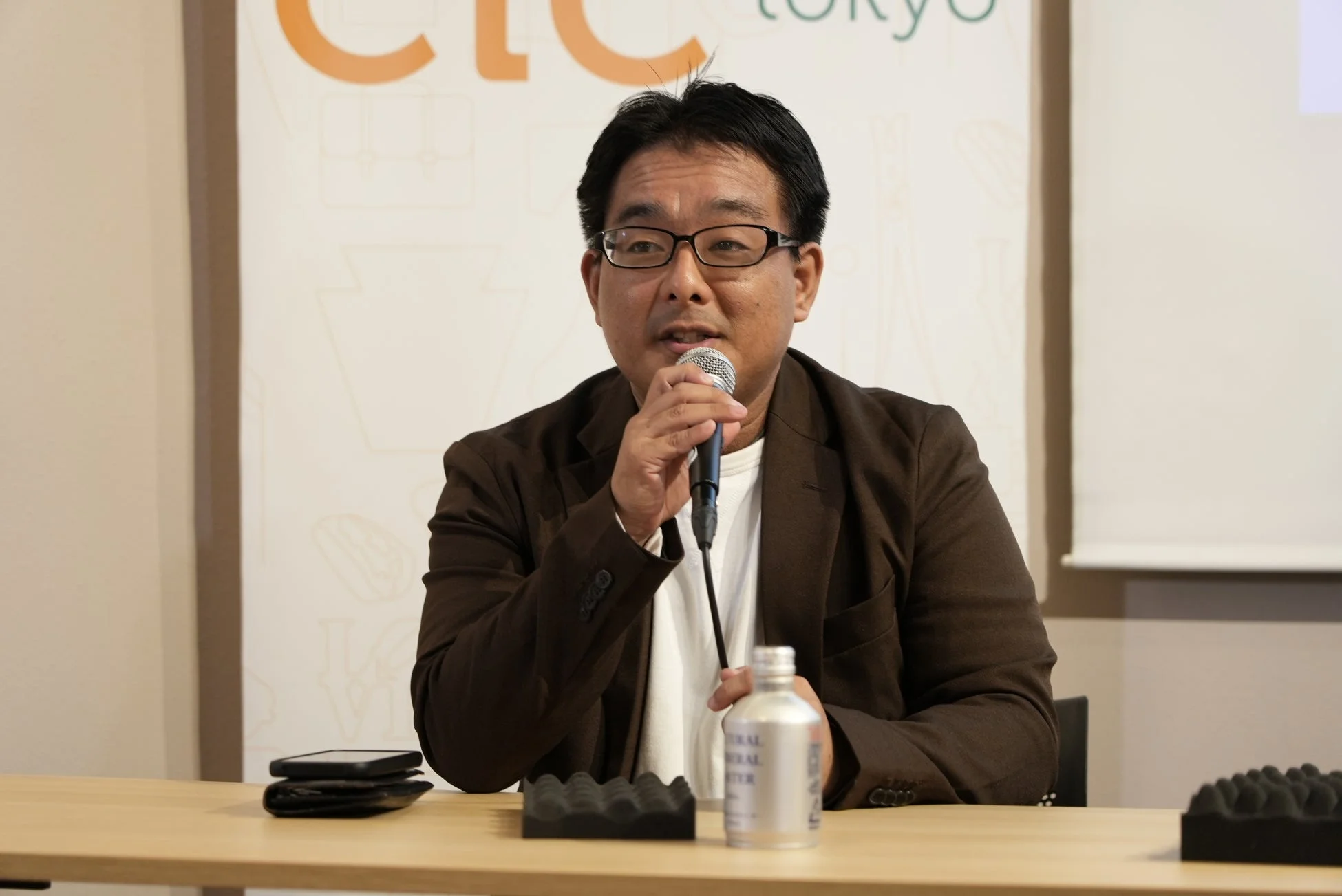 山﨑氏の講演風景