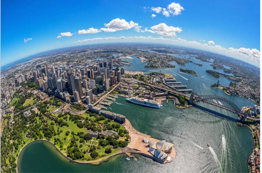 シドニーの街並みとオペラハウス、ハーバーブリッジ