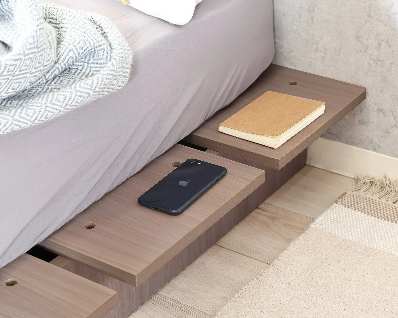 ステージベッドのサイドスペース