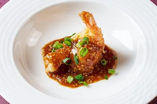 ごまソース海老料理