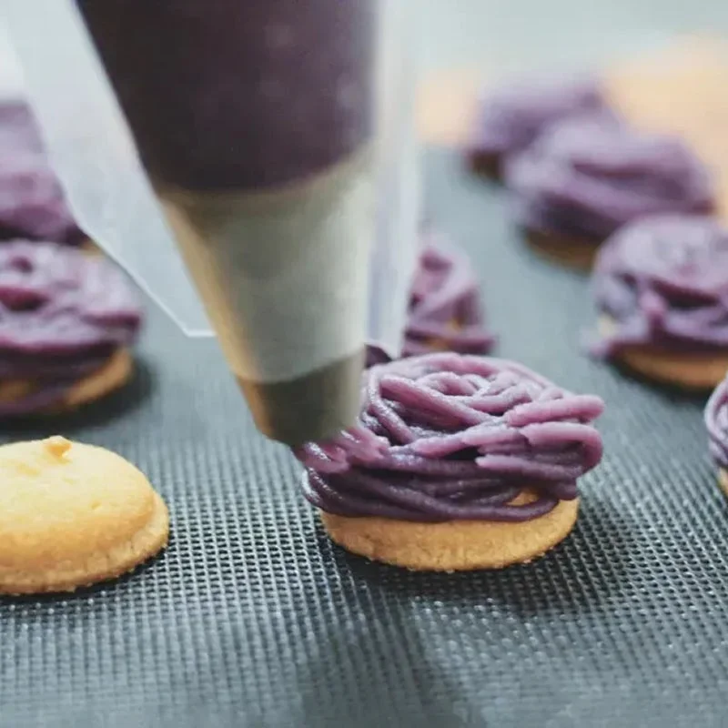 モンブランのデコレーション