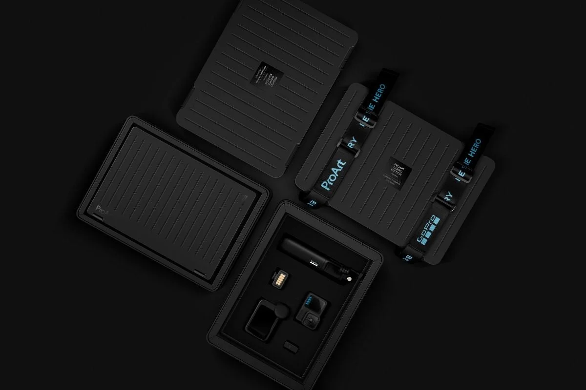 ProArt GoPro Editionの専用スリーブとカスタマイズ可能なガジェットケース